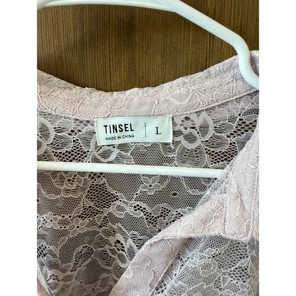 NWT Tinsel Women’s Pink Lace Sheer Long Sleeve Button Blouse Top Large Boho - Picture 3 of 9